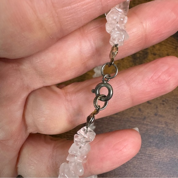 Rose Quartz Chip Necklace 18 Inch - Picture 4 of 11